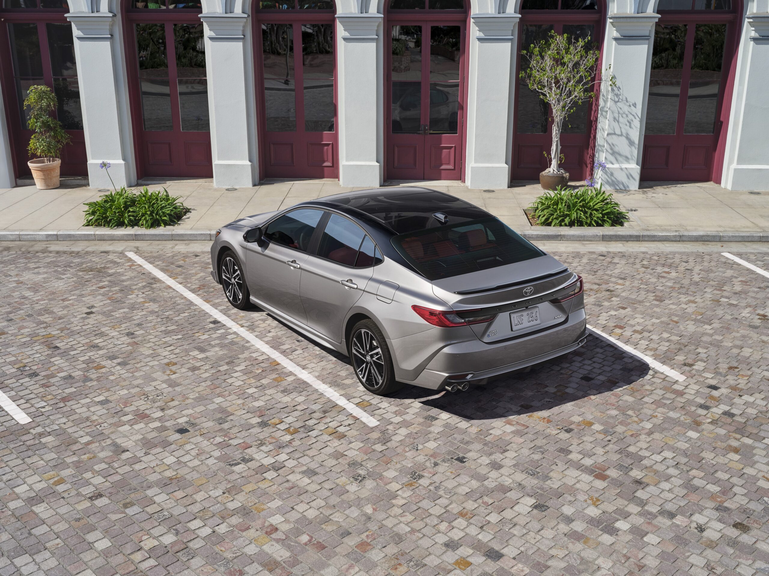 Toyota Camry XSE sedan detail