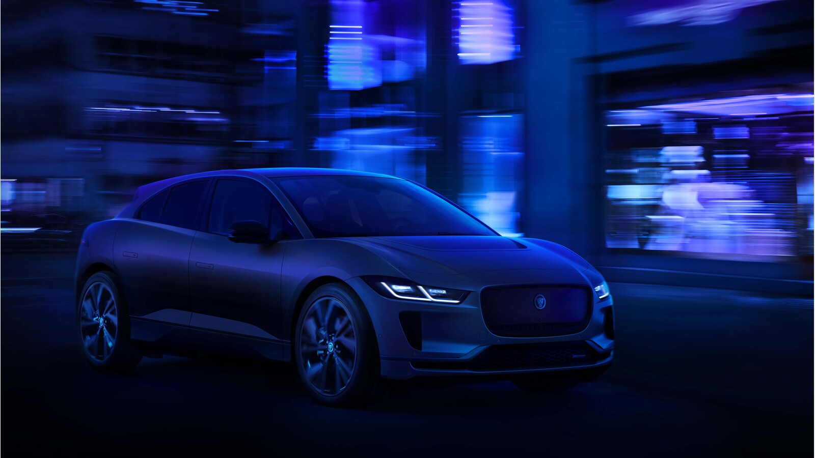 Jaguar I-Pace used guide front three-quarter official image