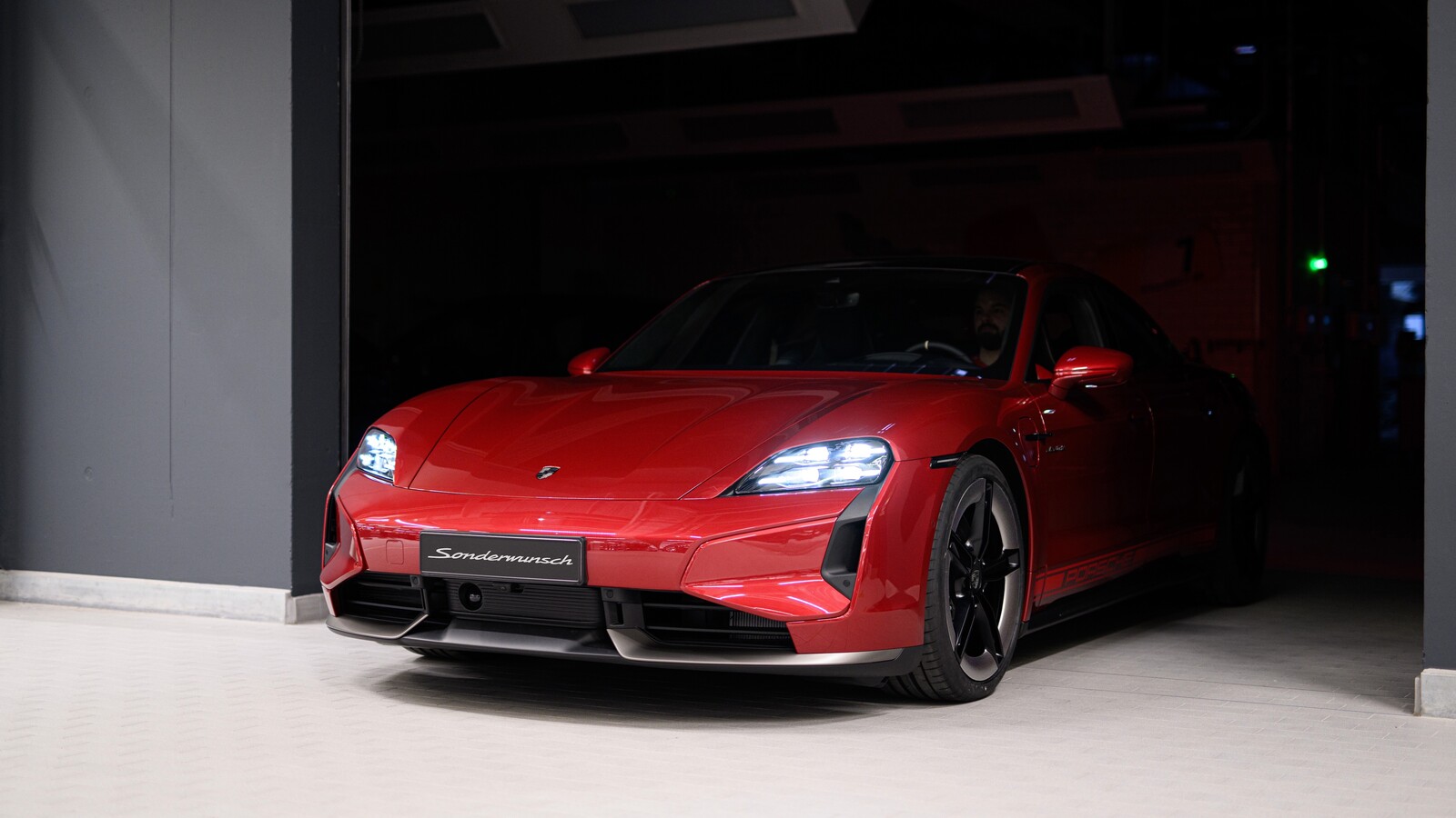 Porsche Approved warranty detail official image