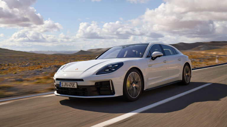 PCP vs HP Porsche Panamera official image 1