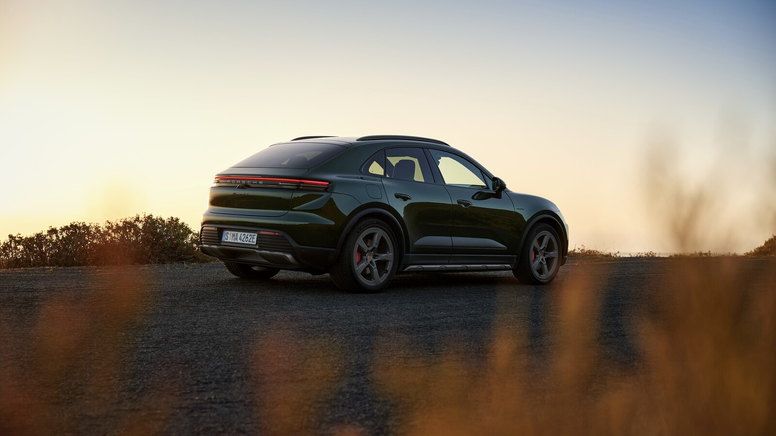 Porsche Macan Electric salary sacrifice cabin and equipment official image