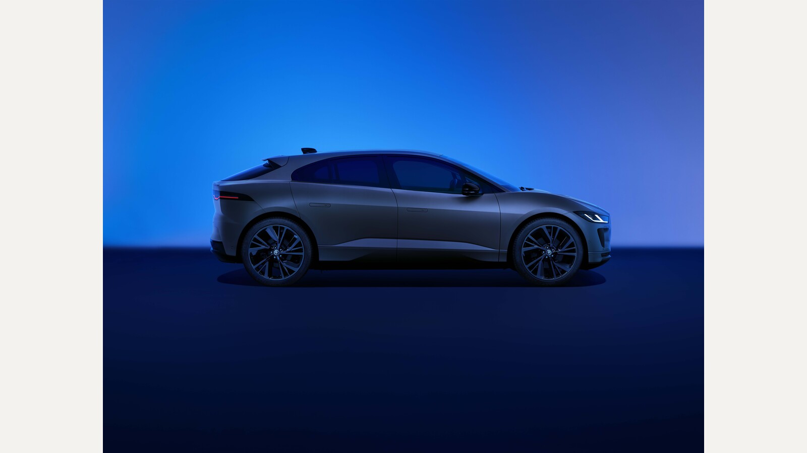 Jaguar I-Pace salary sacrifice cabin and equipment official image