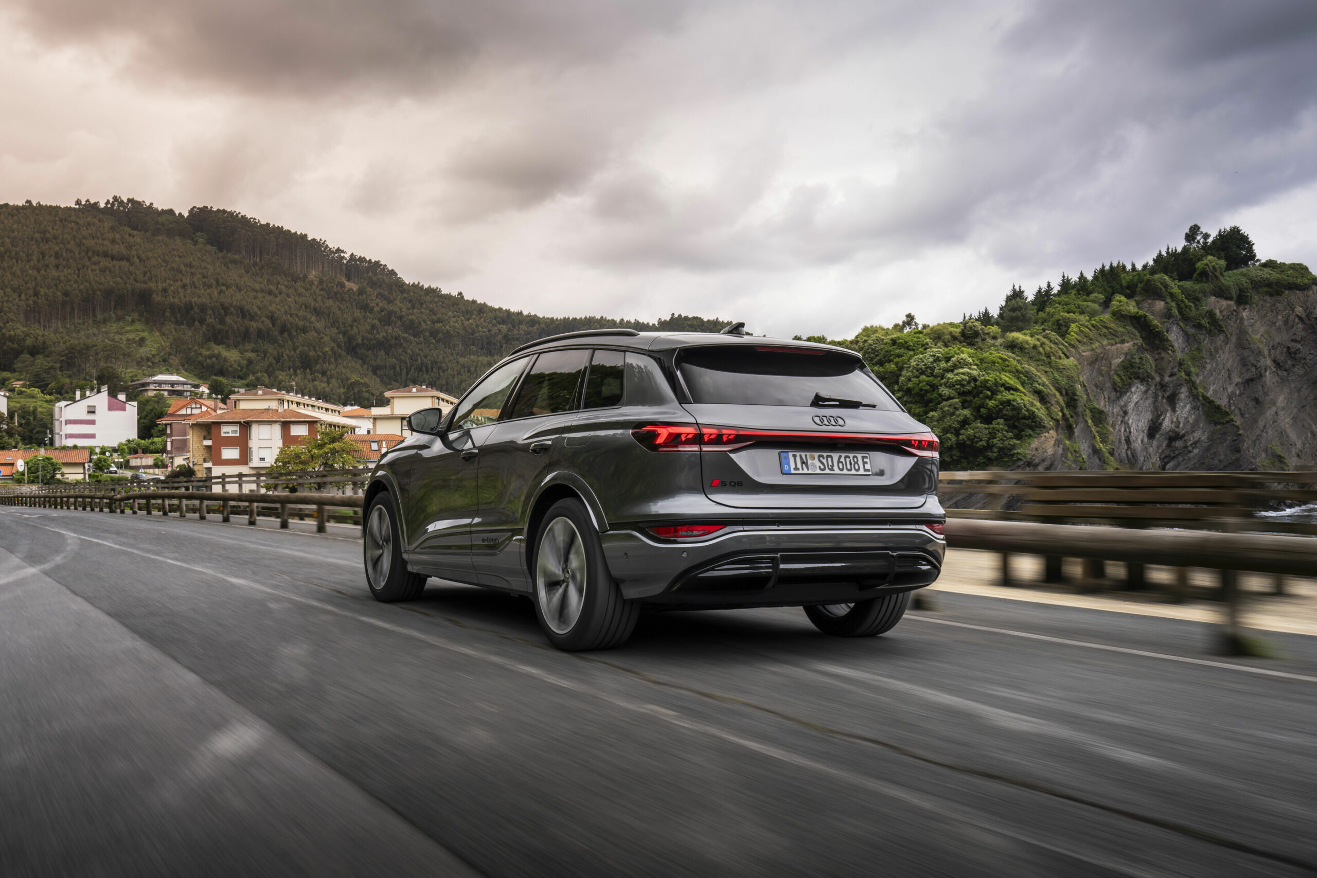 Audi Q6 e-tron salary sacrifice math 2026: BIK, P11D, real take-home for a higher-rate taxpayer - audi sq6 dynamic