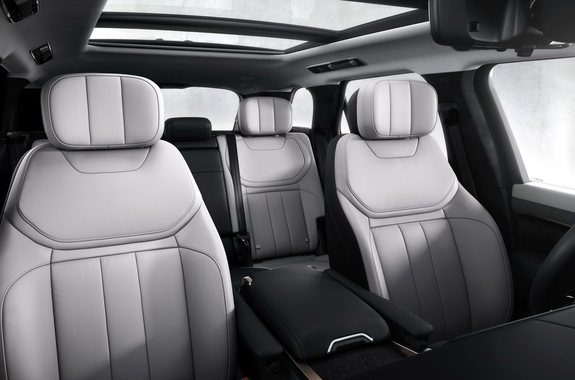 PCP mileage limits: a premium Range Rover Sport, the typical PCP car