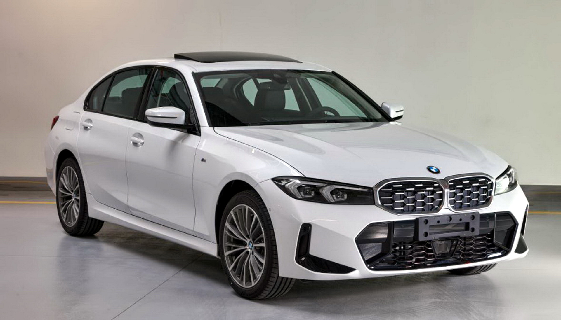 BMW 3 Series G20 used buyer's guide: saloon exterior front three-quarter