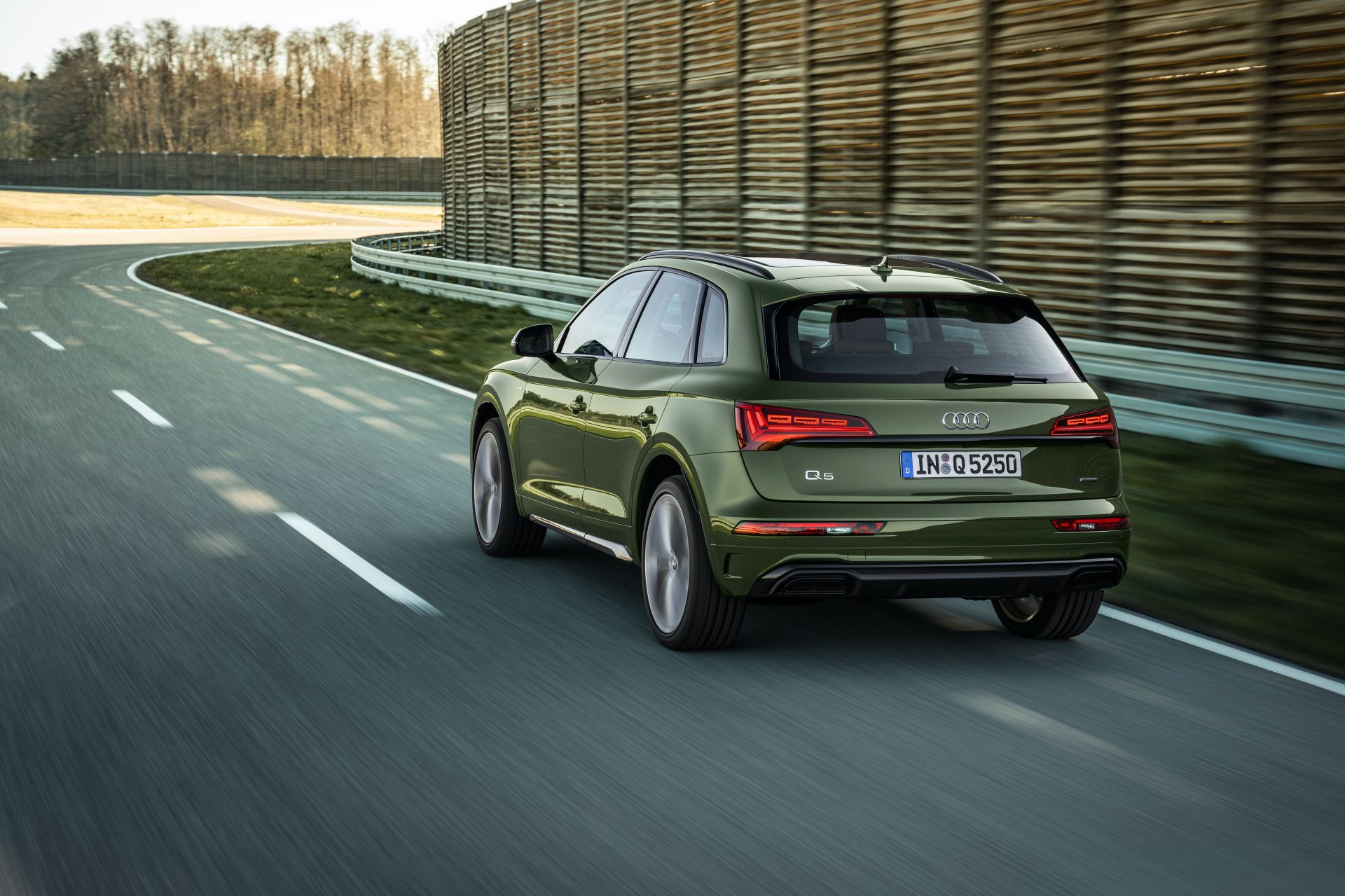 Audi Q5 on the road, compared with the BMW X3 and Mercedes GLC