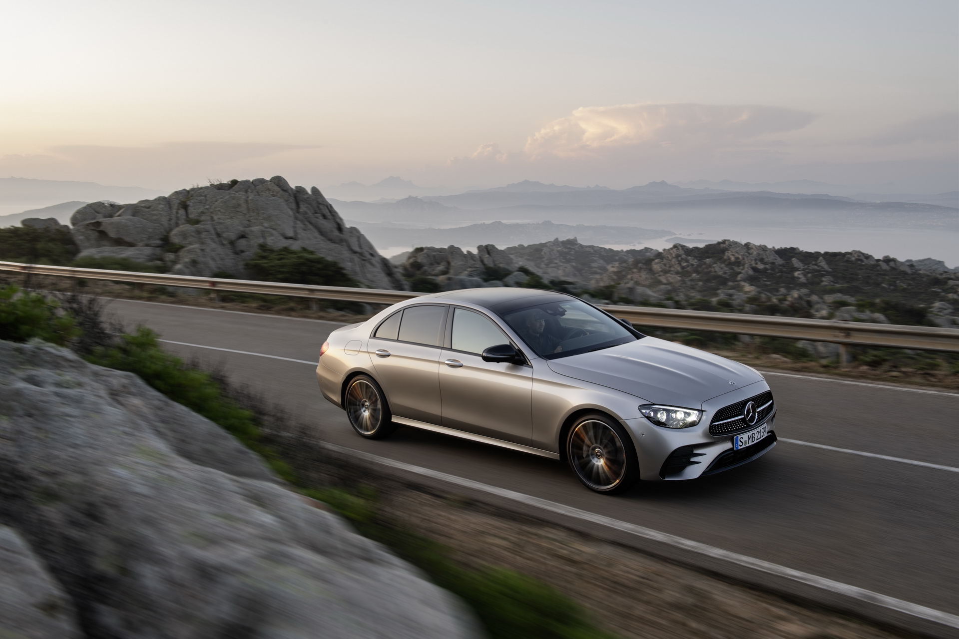 Mercedes E-Class W213 used buyer final checks before paying a deposit