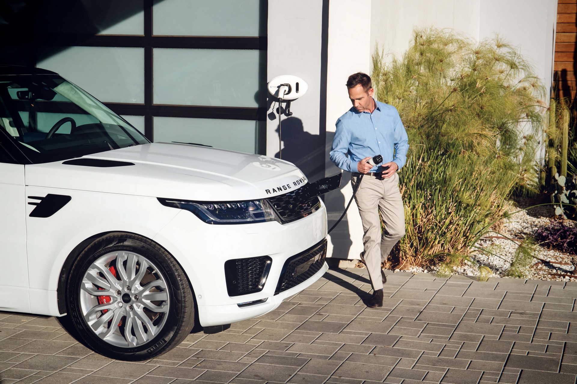 Range Rover Sport, ways out of negative equity on premium car finance