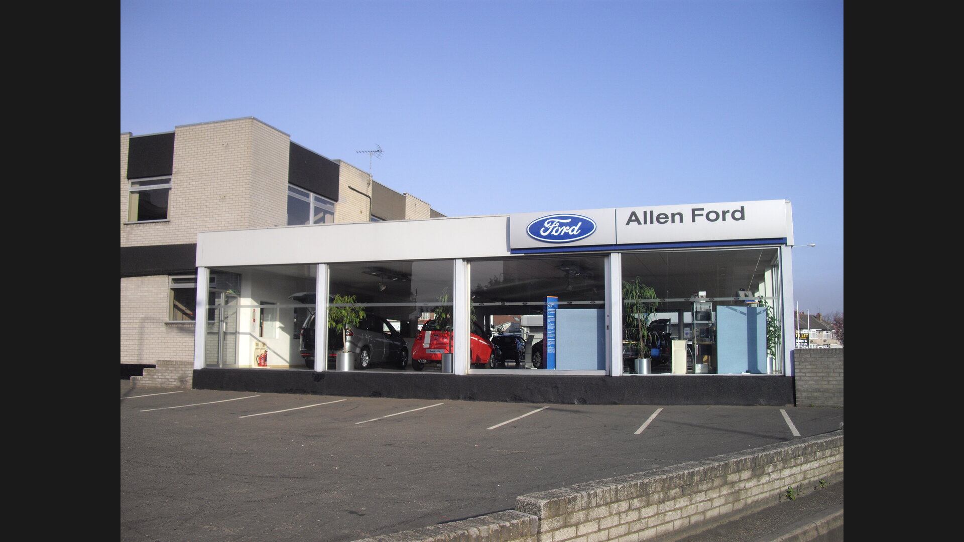 Allen Ford dealership in Romford, representative of UK Ford finance volume