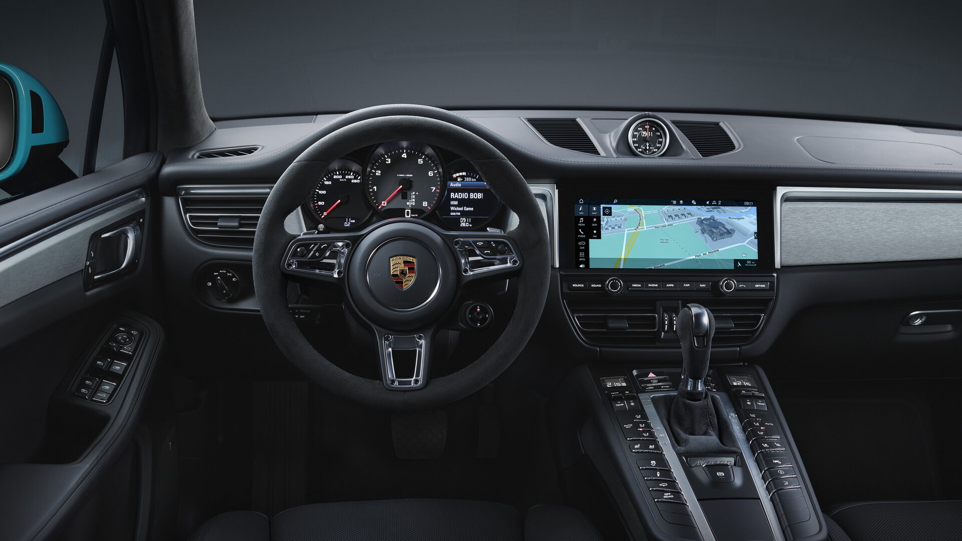 Porsche Macan 95B side profile used buying guide UK