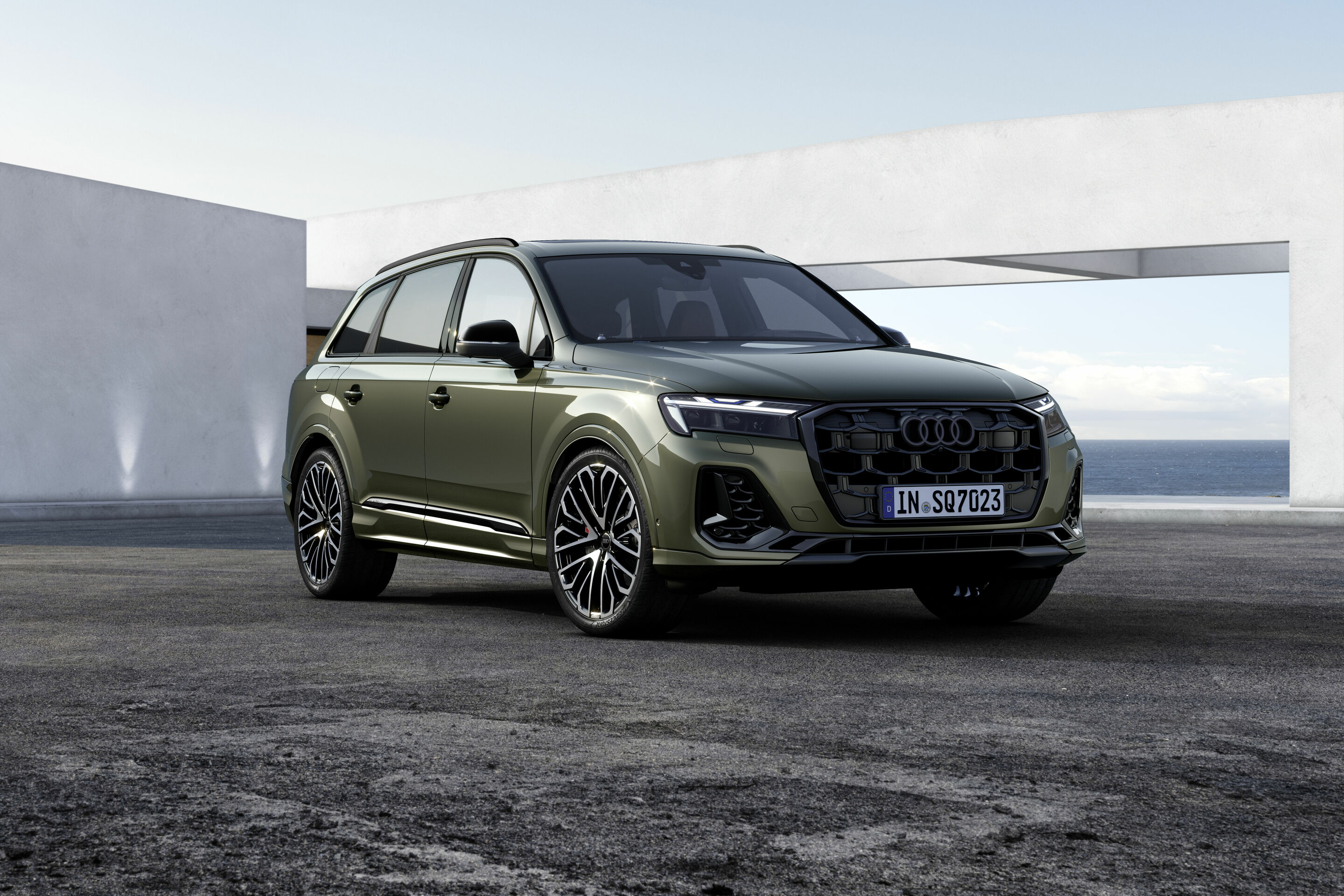 2025 Audi Q7 4M side profile