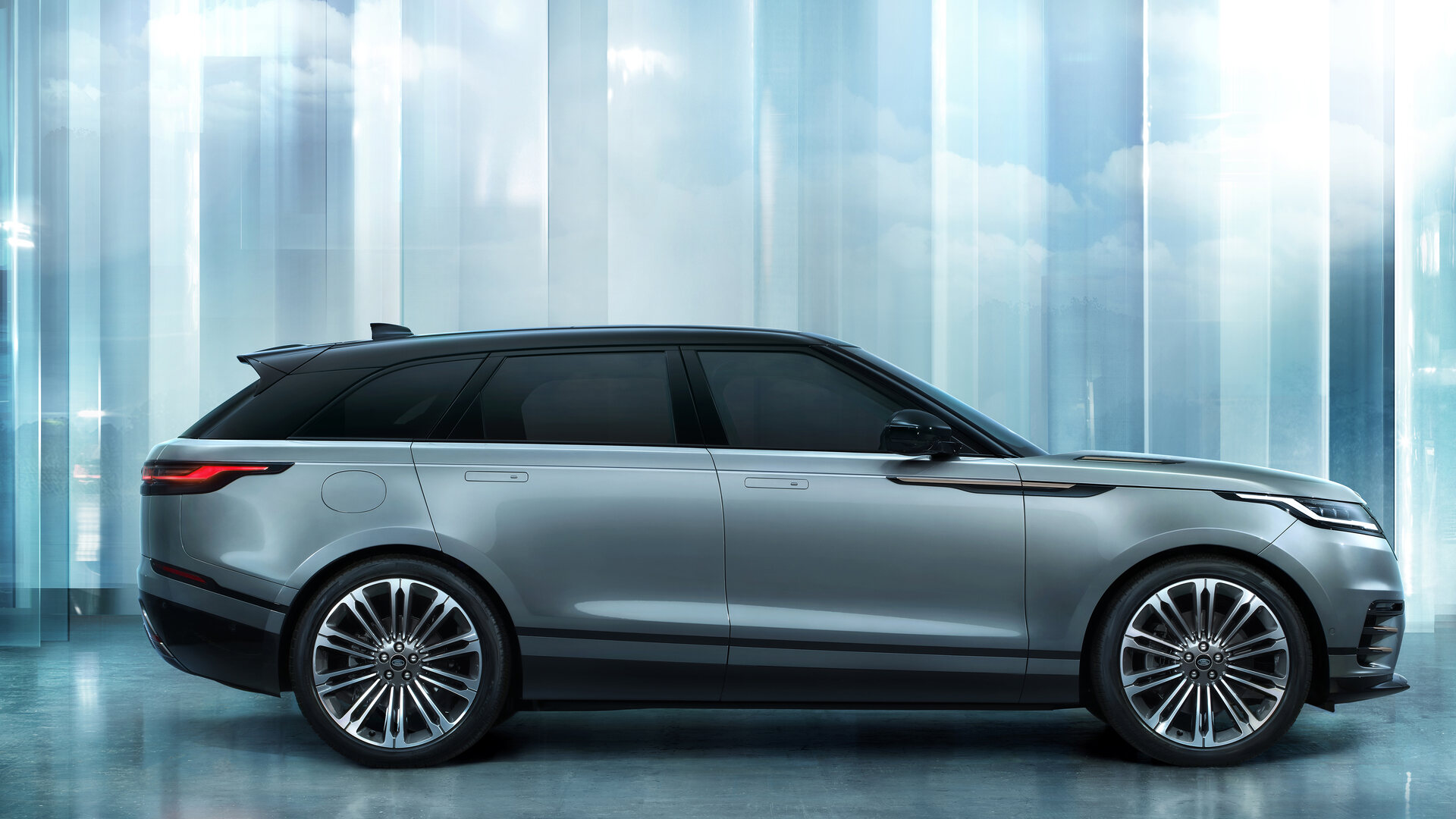 Range Rover Velar L560 side profile used buying guide