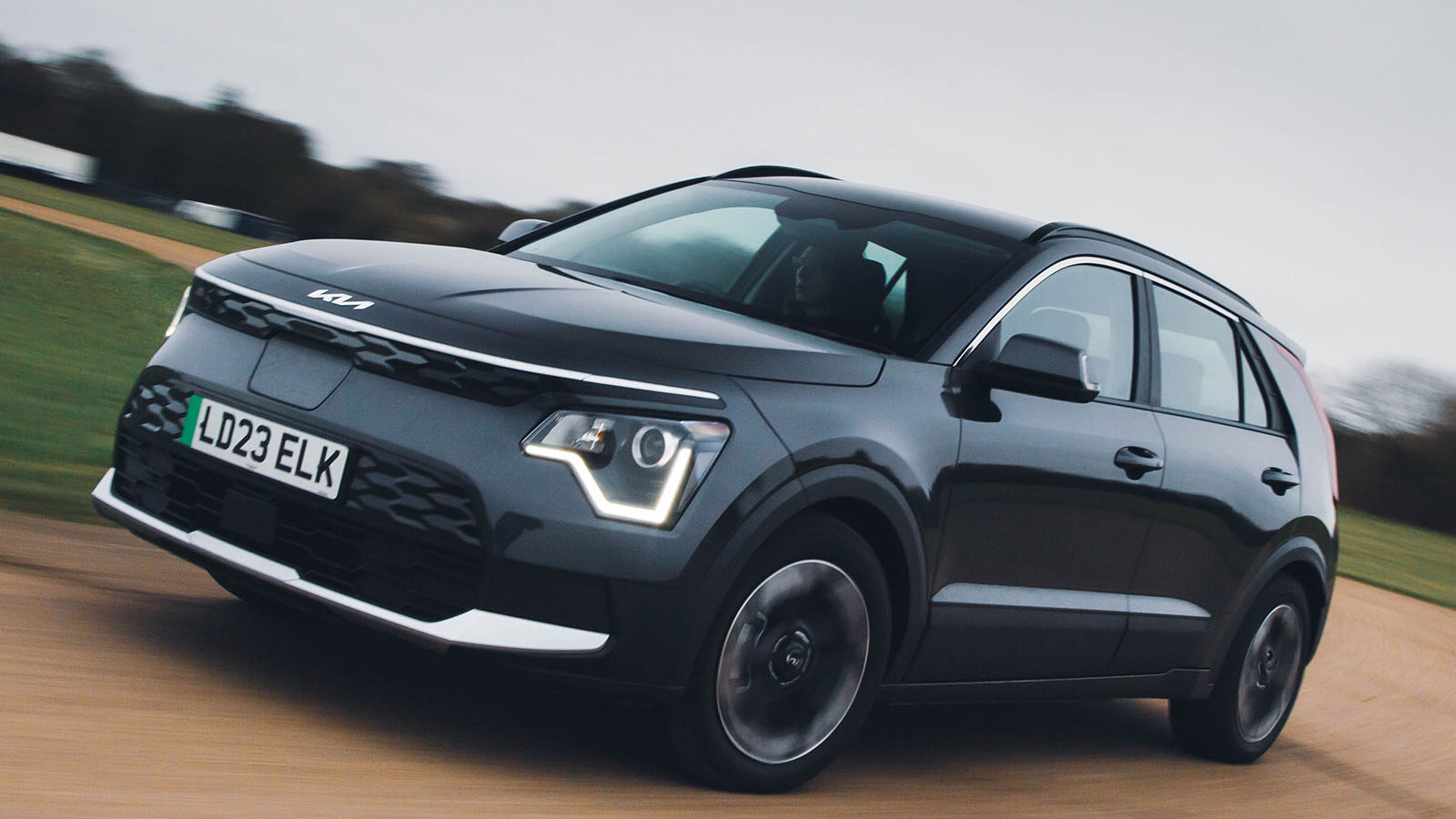 Used Kia Niro EV front three-quarter view
