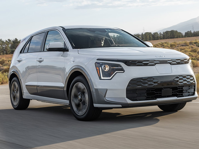 Used Kia Niro EV rear three-quarter view