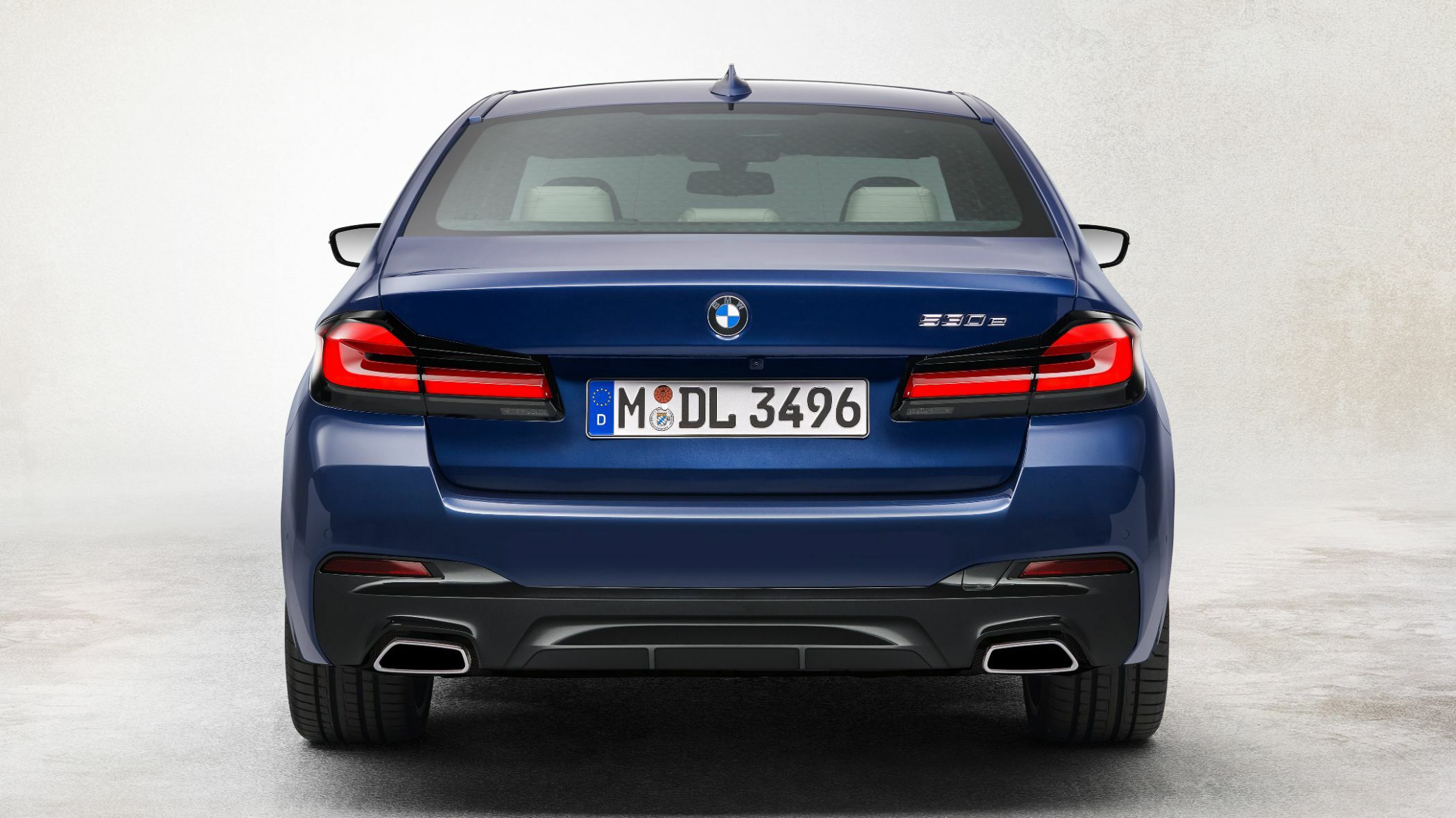 Premium saloon rear, private sale settling outstanding finance before transfer