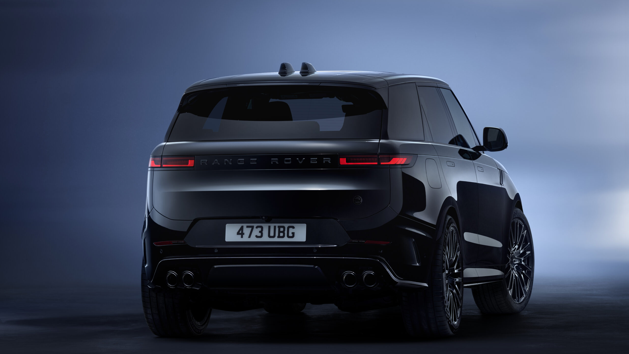 Range Rover Sport SV Black exterior, premium car shown for the negative equity PCP refinance scenario