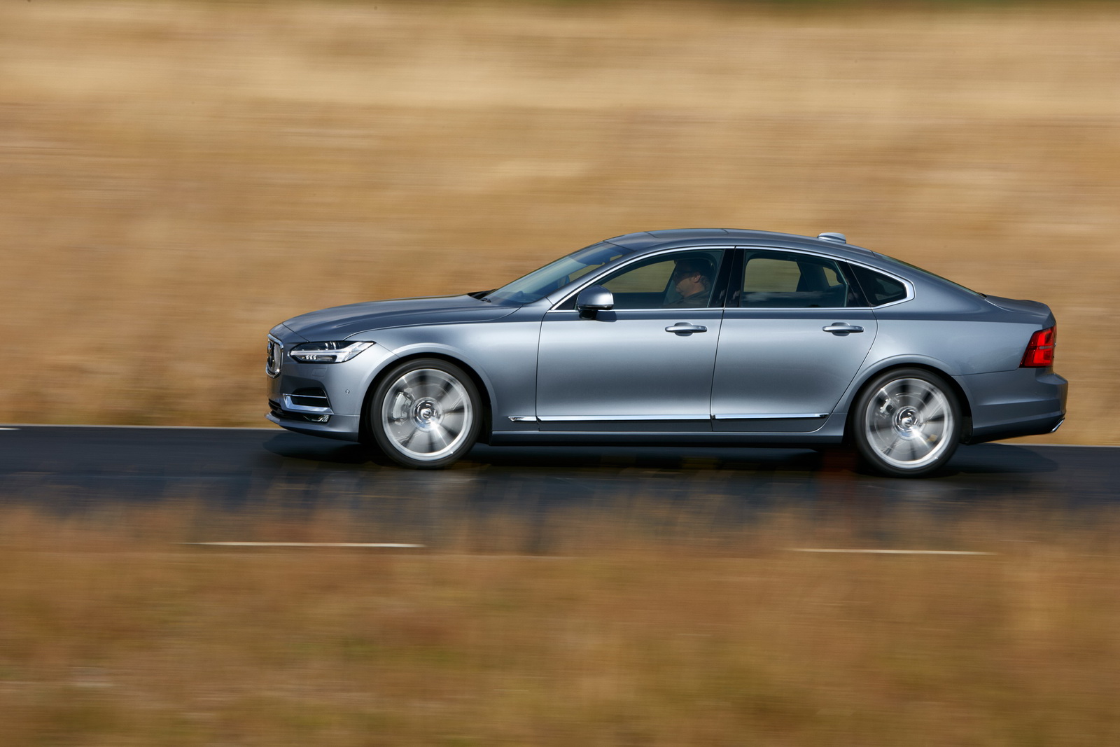 Volvo S90 used buyer's guide: Mk2 saloon side profile showing the long executive proportions
