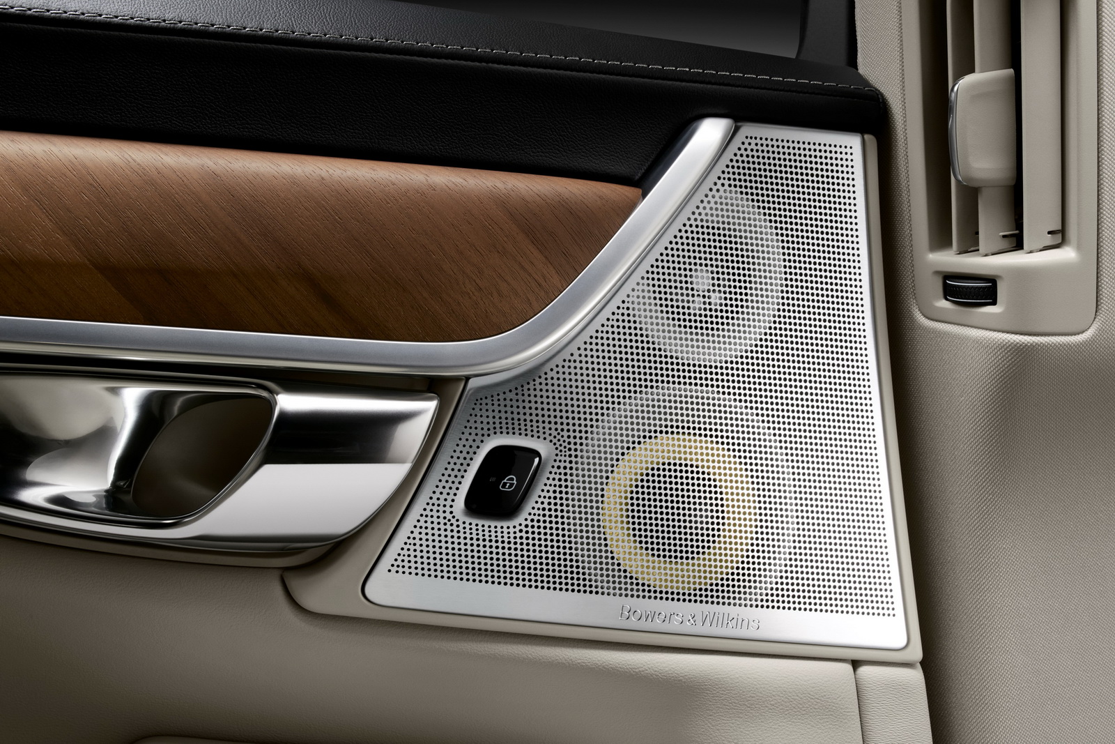 Volvo S90 centre console with Orrefors crystal gear selector and start control
