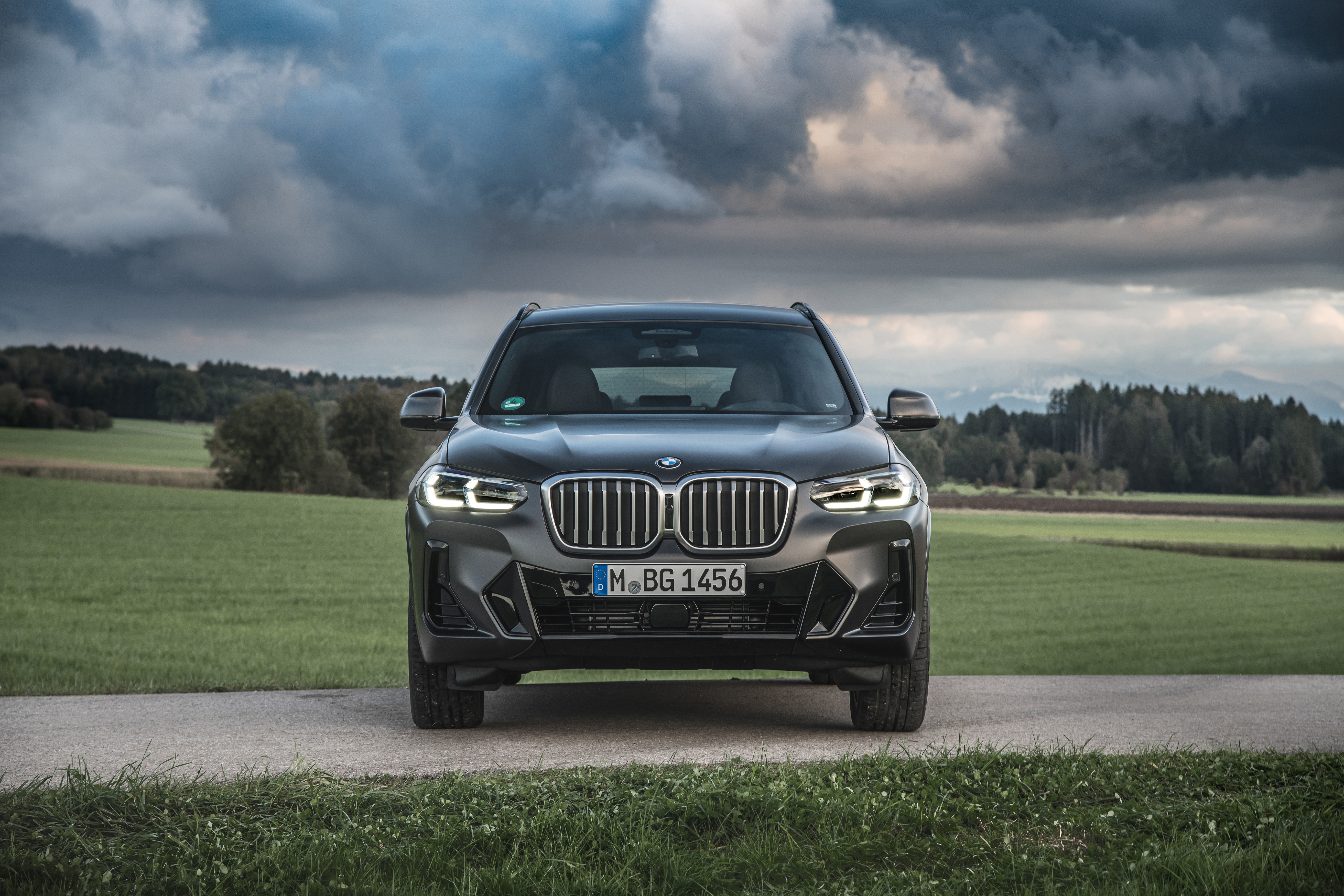 BMW X3 G01 LCI 2021 facelift kidney grille front