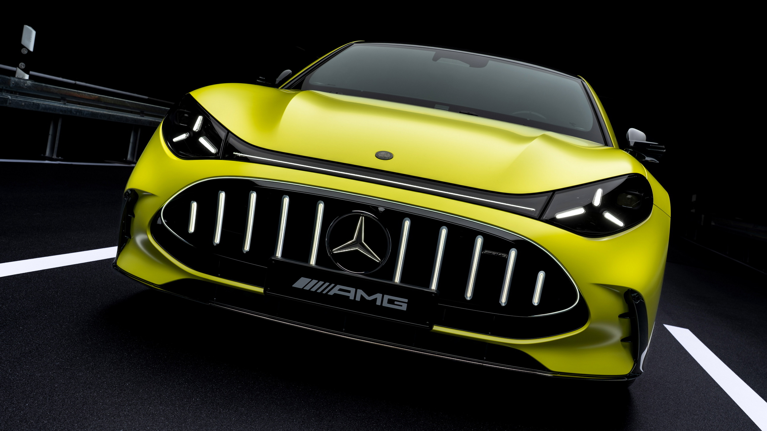 Mercedes-AMG front grille, the kind of performance car a specialist modified car insurance scheme covers
