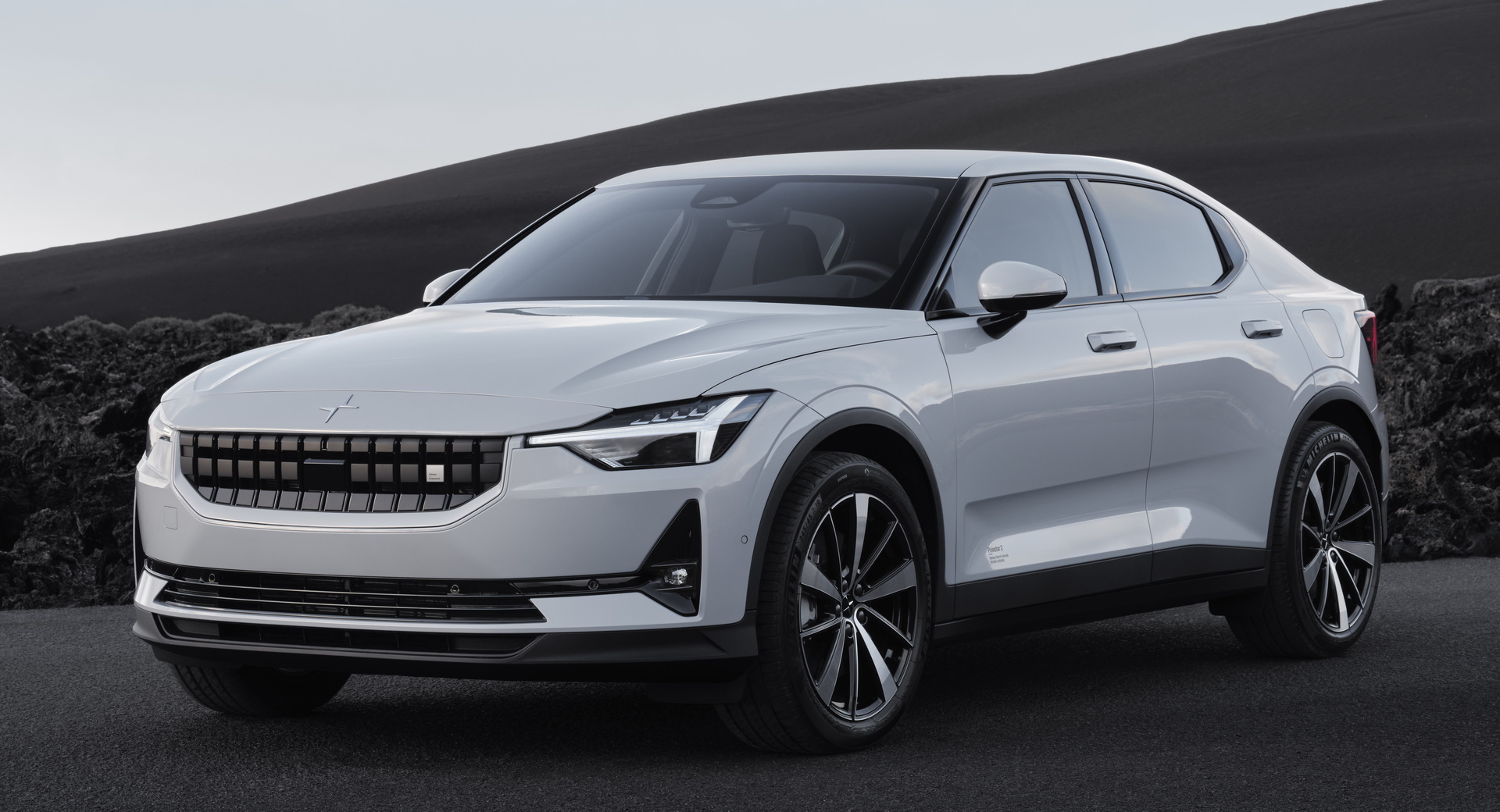 Polestar 2 side profile showing the fastback shape buyers get with the discount