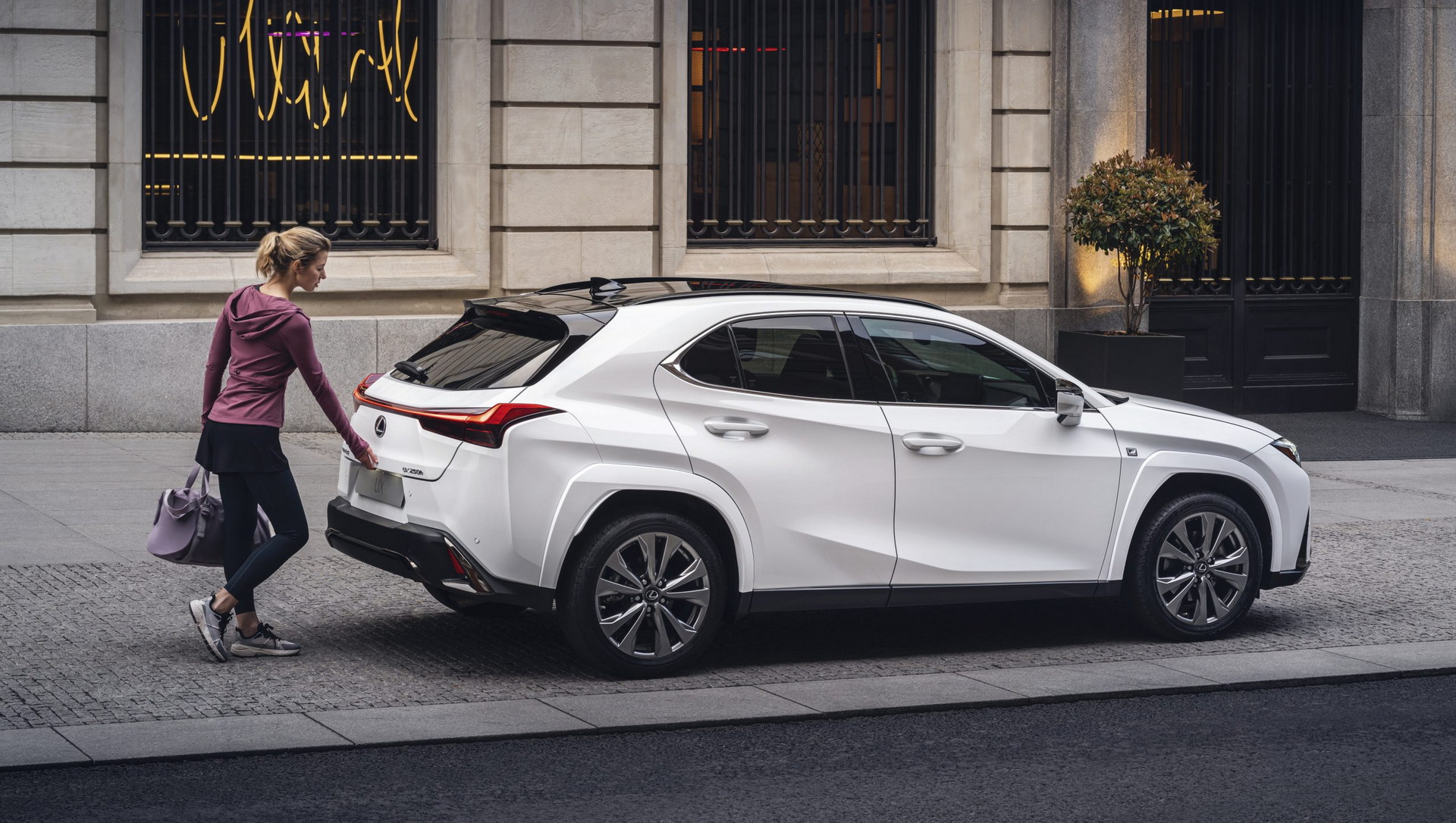 Lexus UX cabin and front seats Lexus build quality