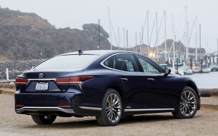 Lexus LS 500h used front three-quarter view of the XF50 full-size hybrid saloon