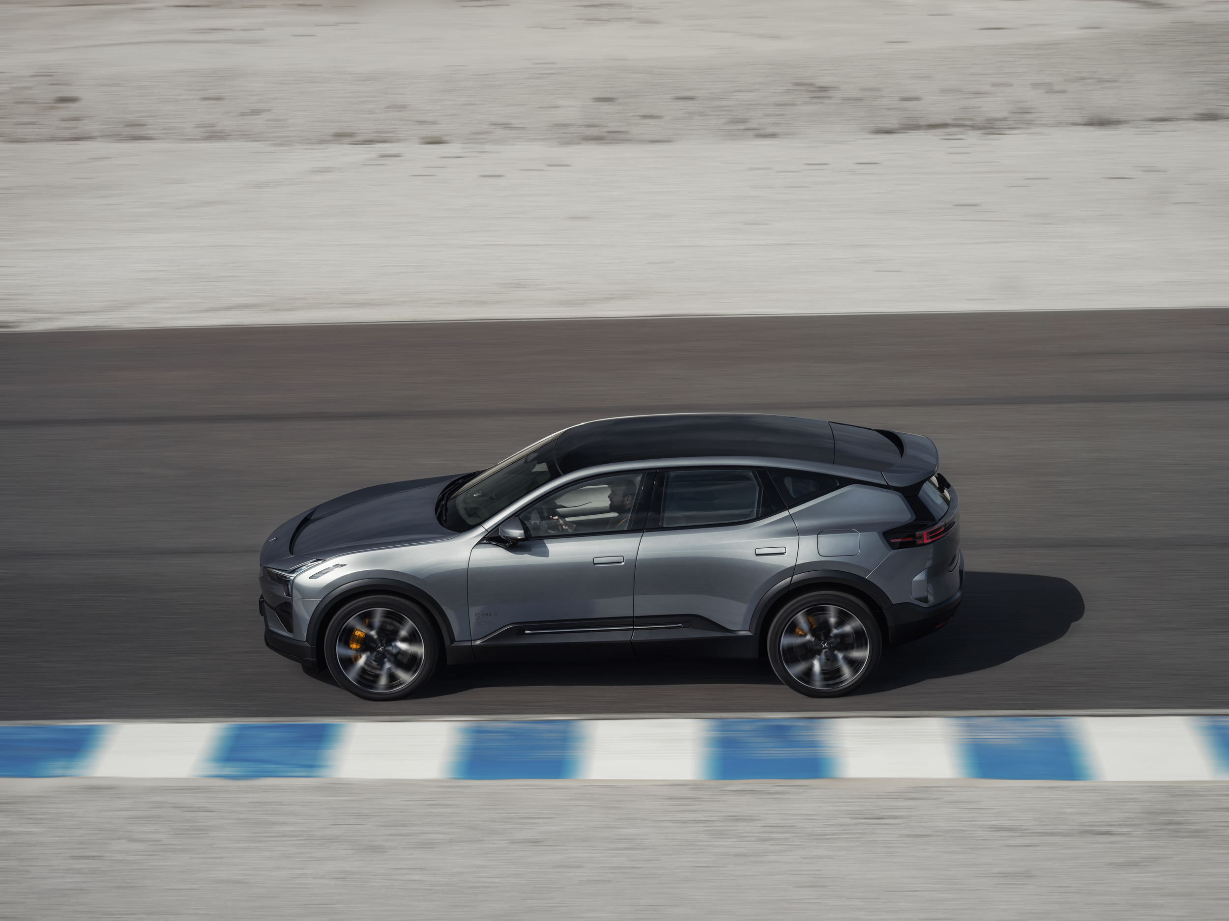 Premium electric SUV of the type a UK salary sacrifice driver would choose through Octopus EV or Loveelectric