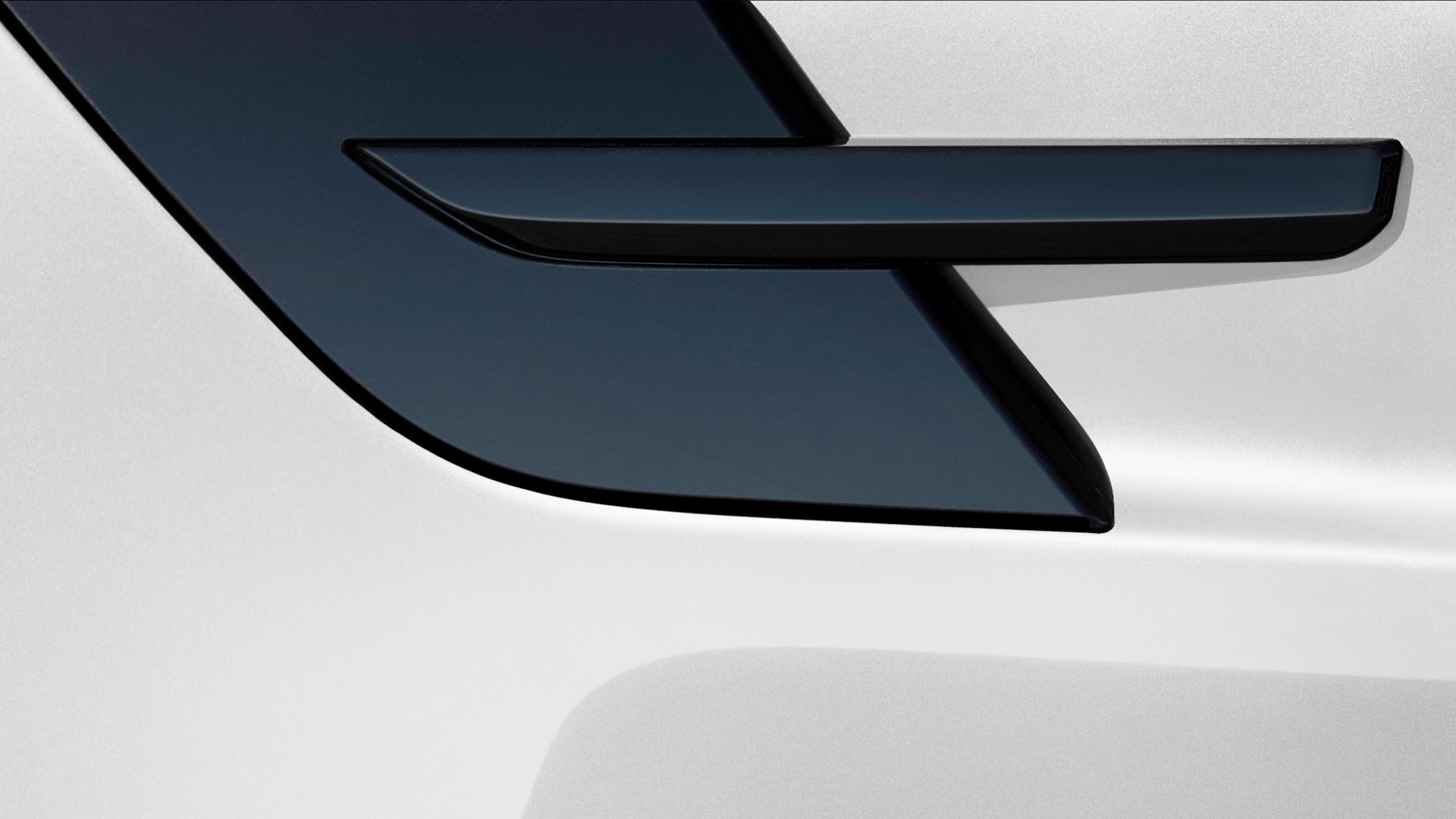 Range Rover Sport aluminium body panel detail showing the bonded construction an approved repairer must be accredited for