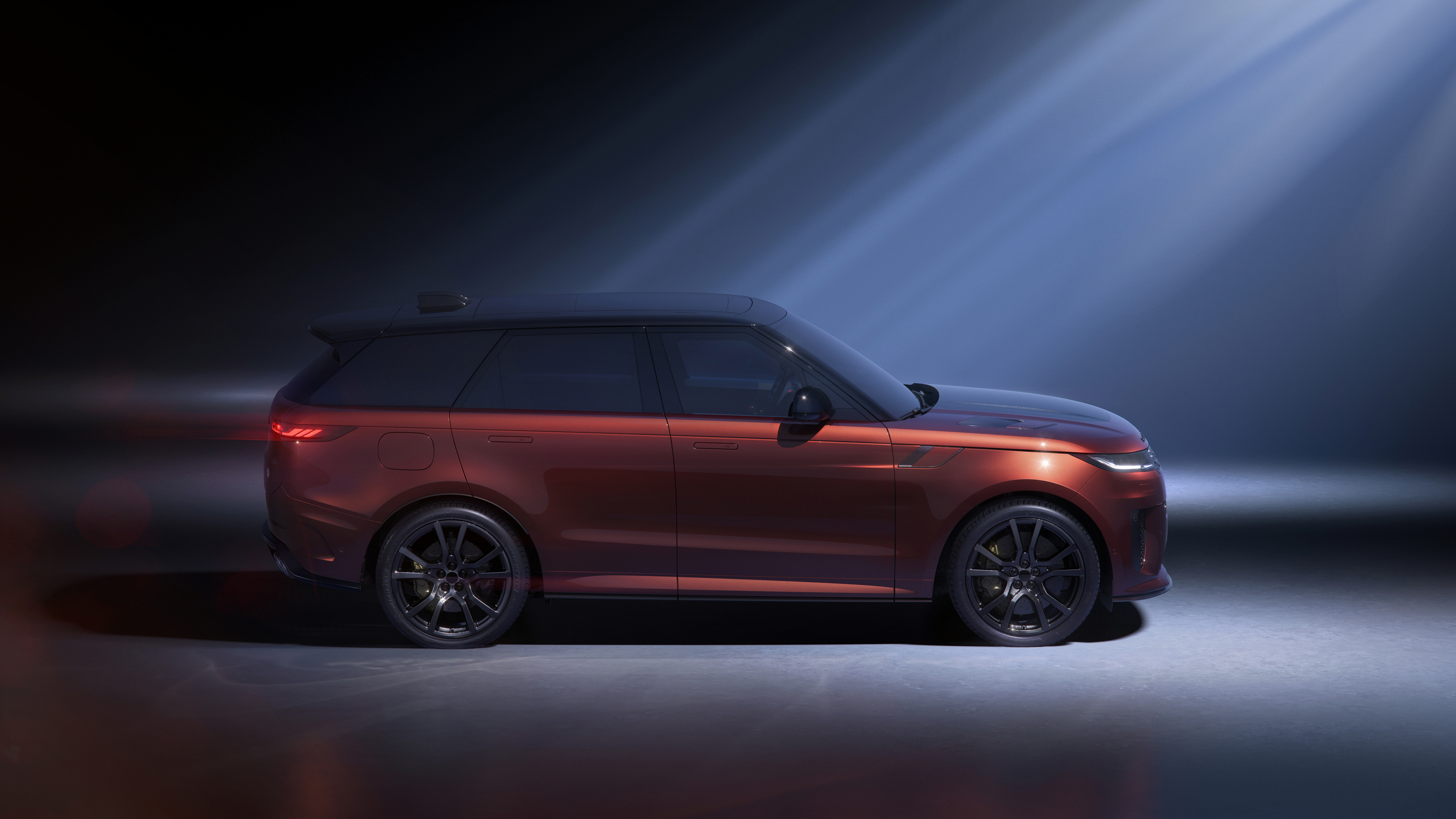 Range Rover Sport side profile used to explain guaranteed future value PCP depreciation