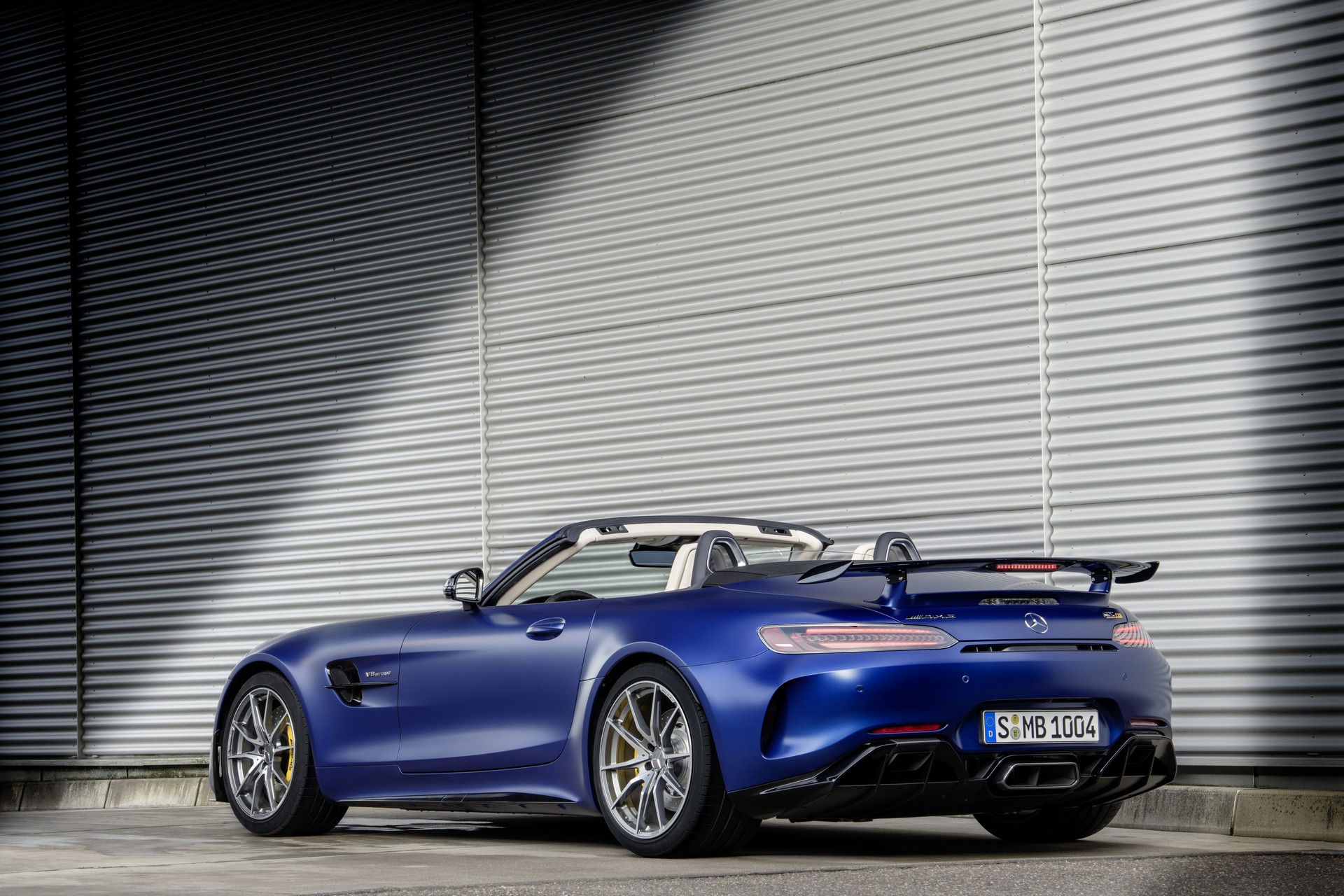 Mercedes-AMG GT R Roadster, the open-top C190 variant from 2017