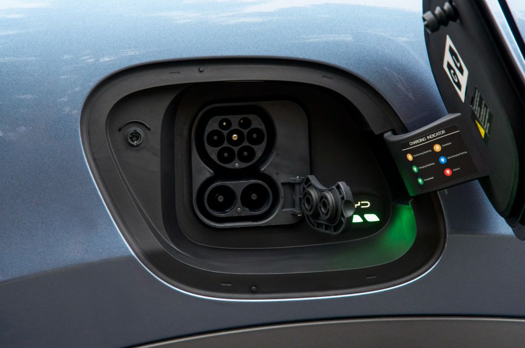 BYD Sealion 7 electric coupe-SUV exterior