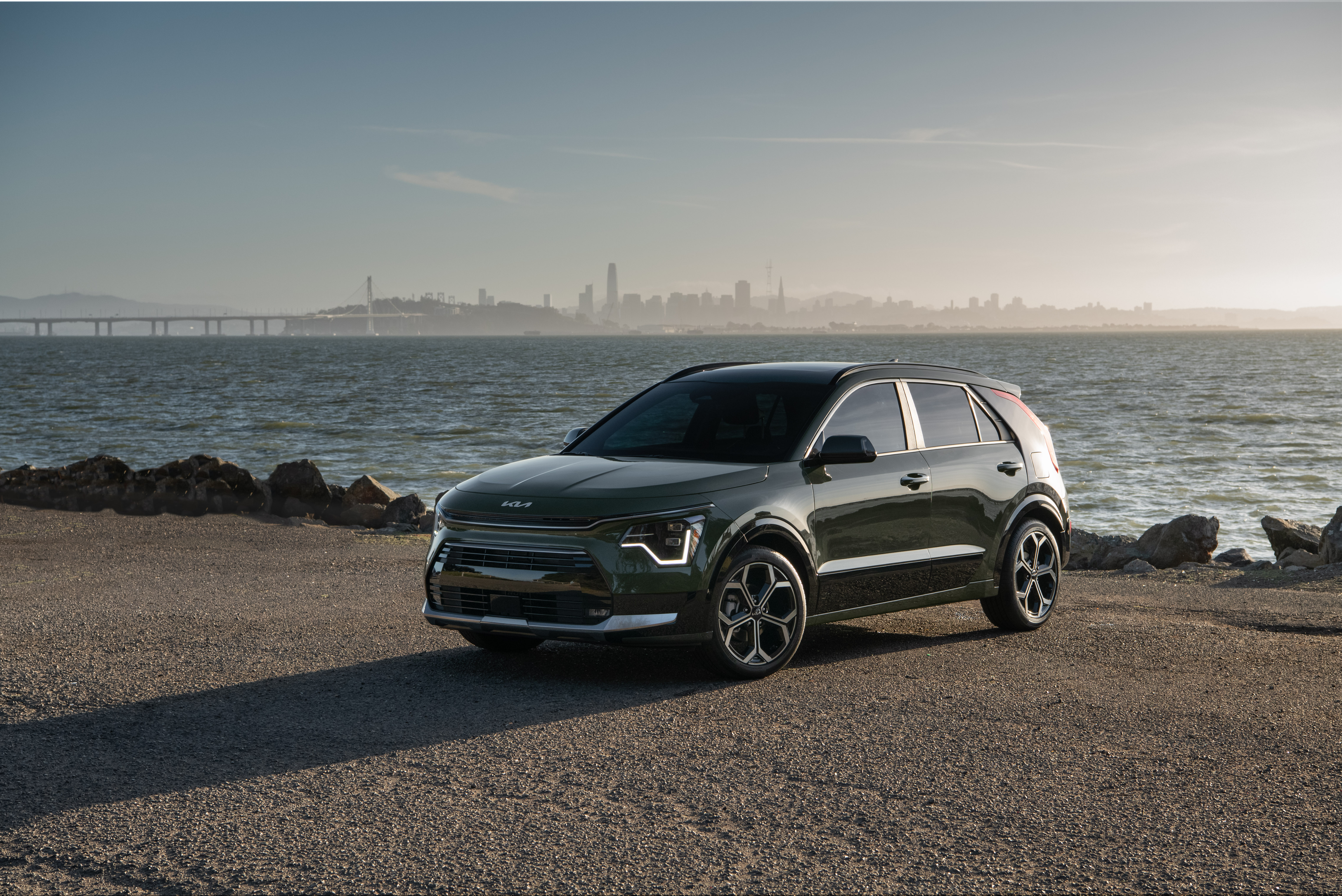 Kia Niro hybrid crossover, the kind of model behind the best pre-reg car deals at quarter-end
