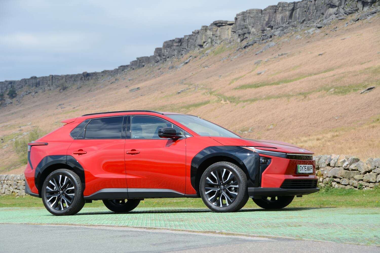 Toyota bZ4X 2026: the refreshed EV finally makes a company-car case