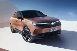 Vauxhall Grandland, a popular Motability scheme SUV, front three-quarter