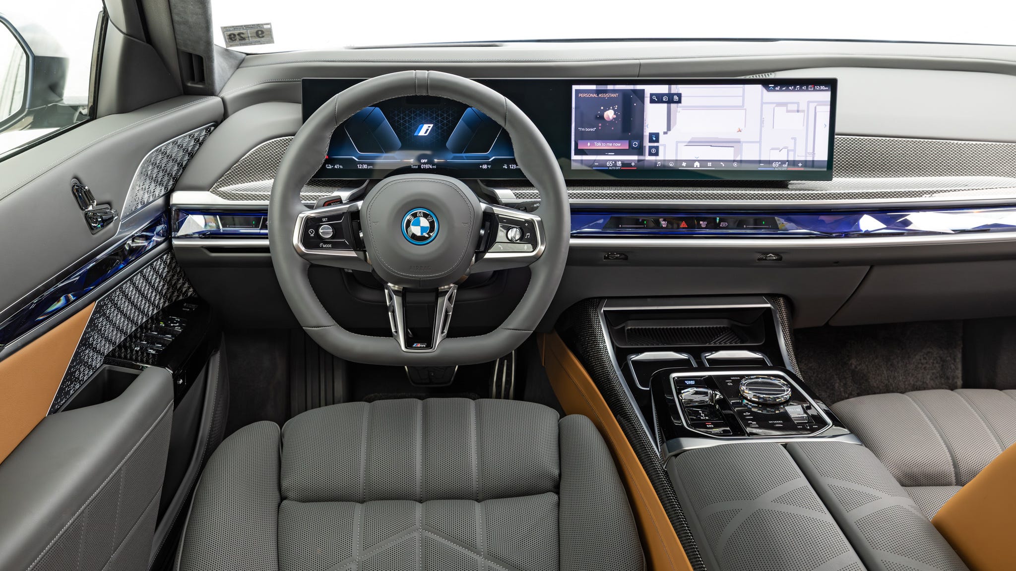 BMW i7 review 2026: is the £100k electric limo worth it for UK buyers?