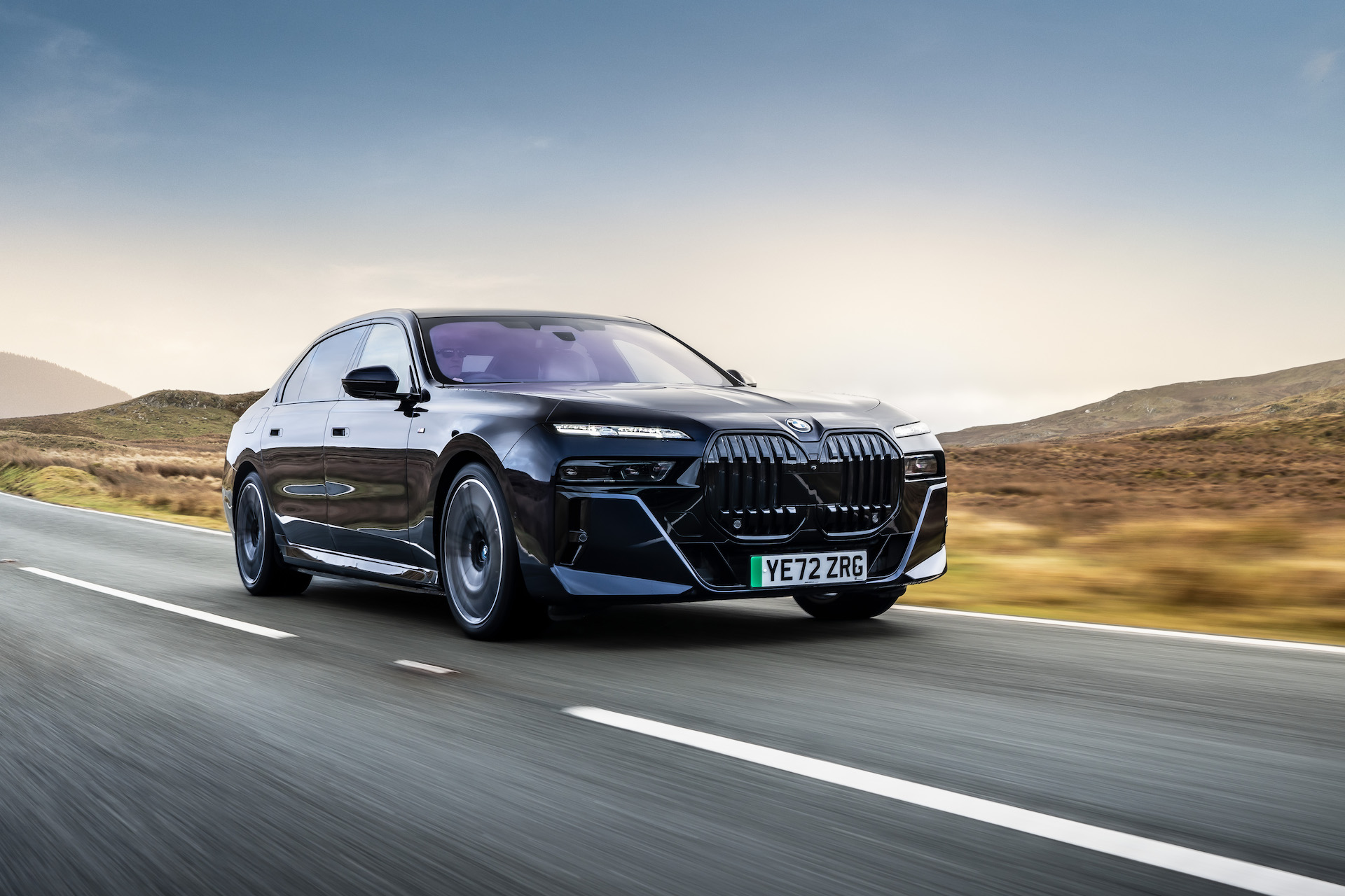 BMW i7 review 2026: is the £100k electric limo worth it for UK buyers?