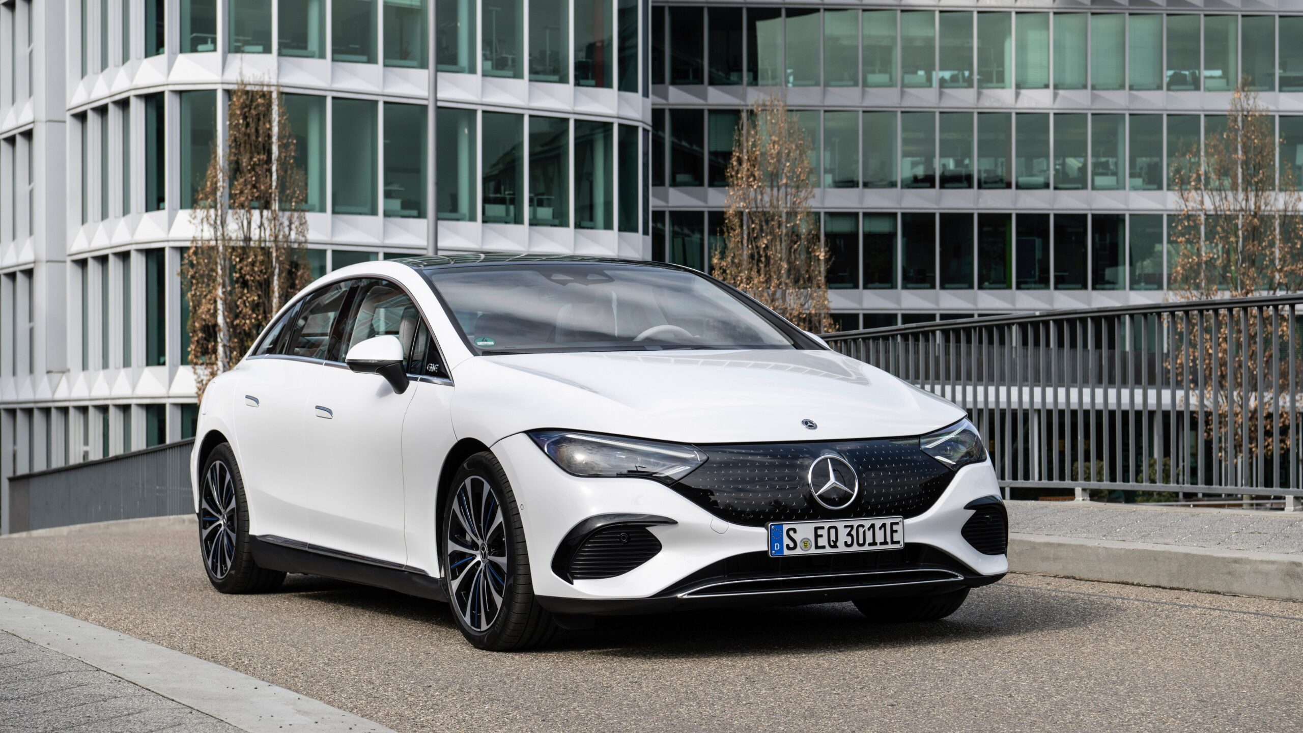 Mercedes EQE review 2026: the executive EV that's quietly got cheaper to lease